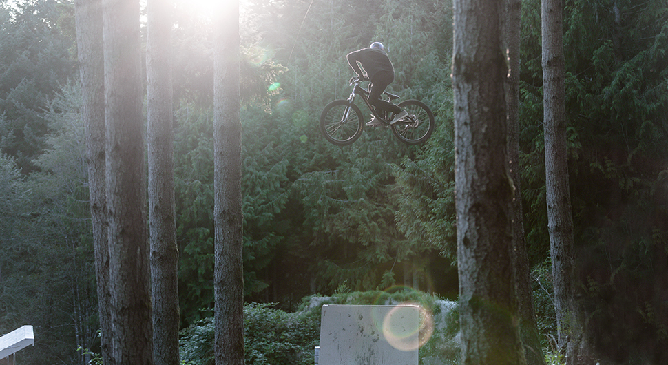 Brandon Semenuk Etnies Jameson Mid Crank