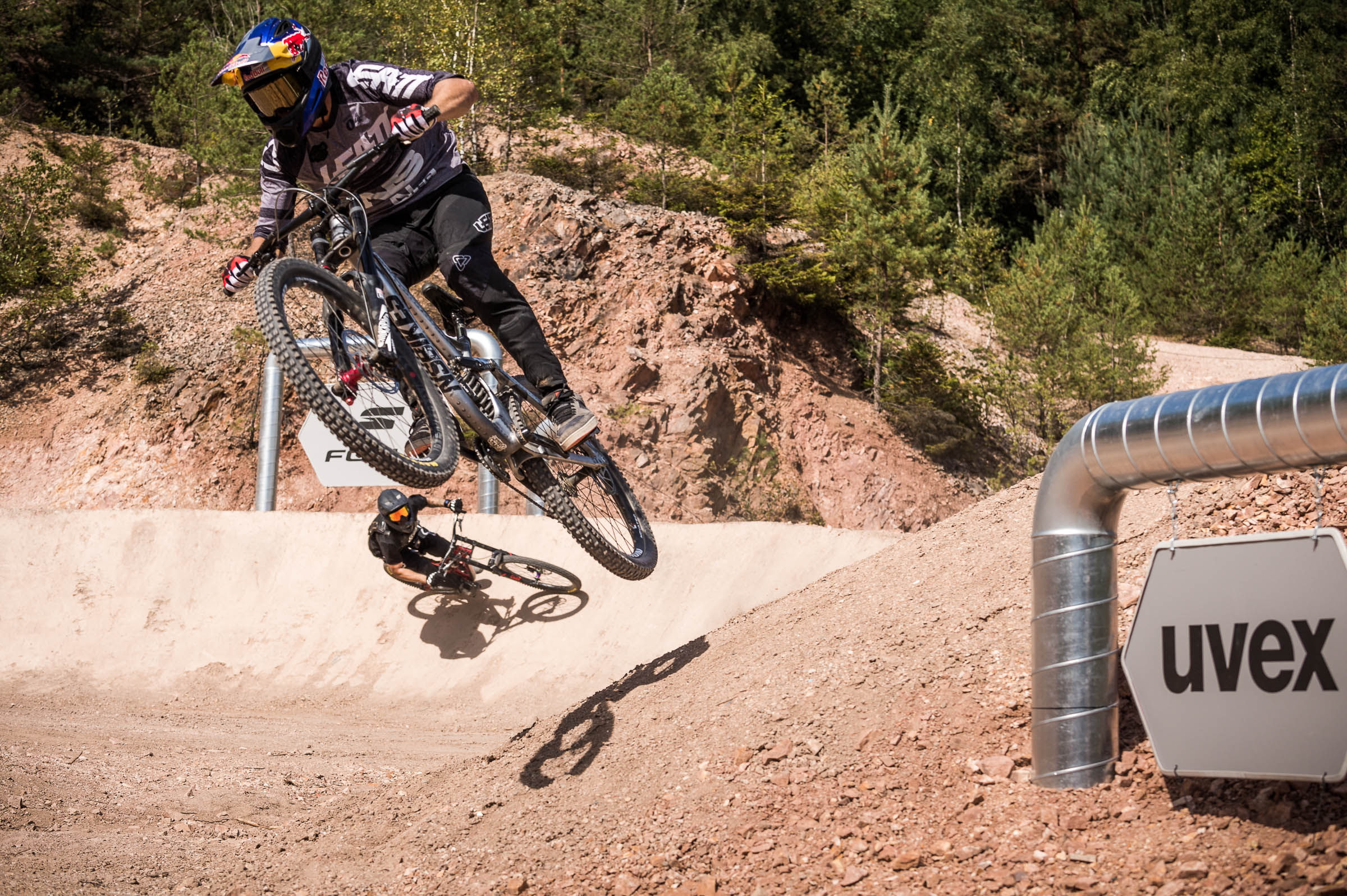 tanmtb18_d2_action_szymon-godziek_klauspolzer_web044
