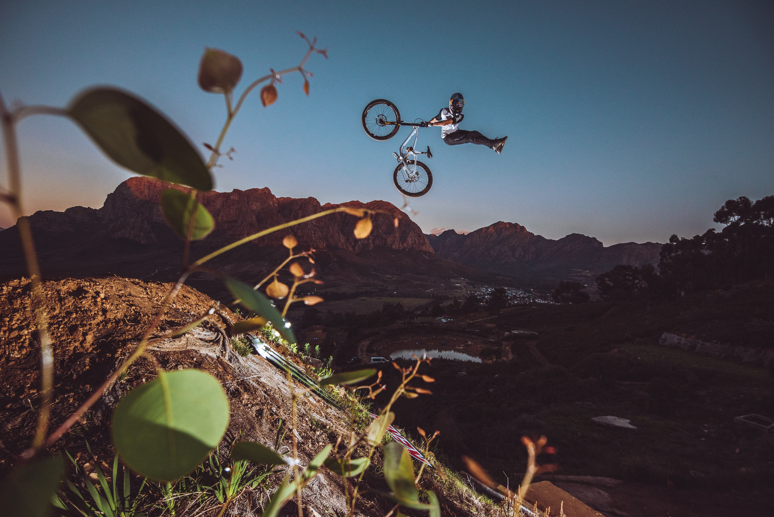 SZYMON GODZIEK SZYMON GODZIEK