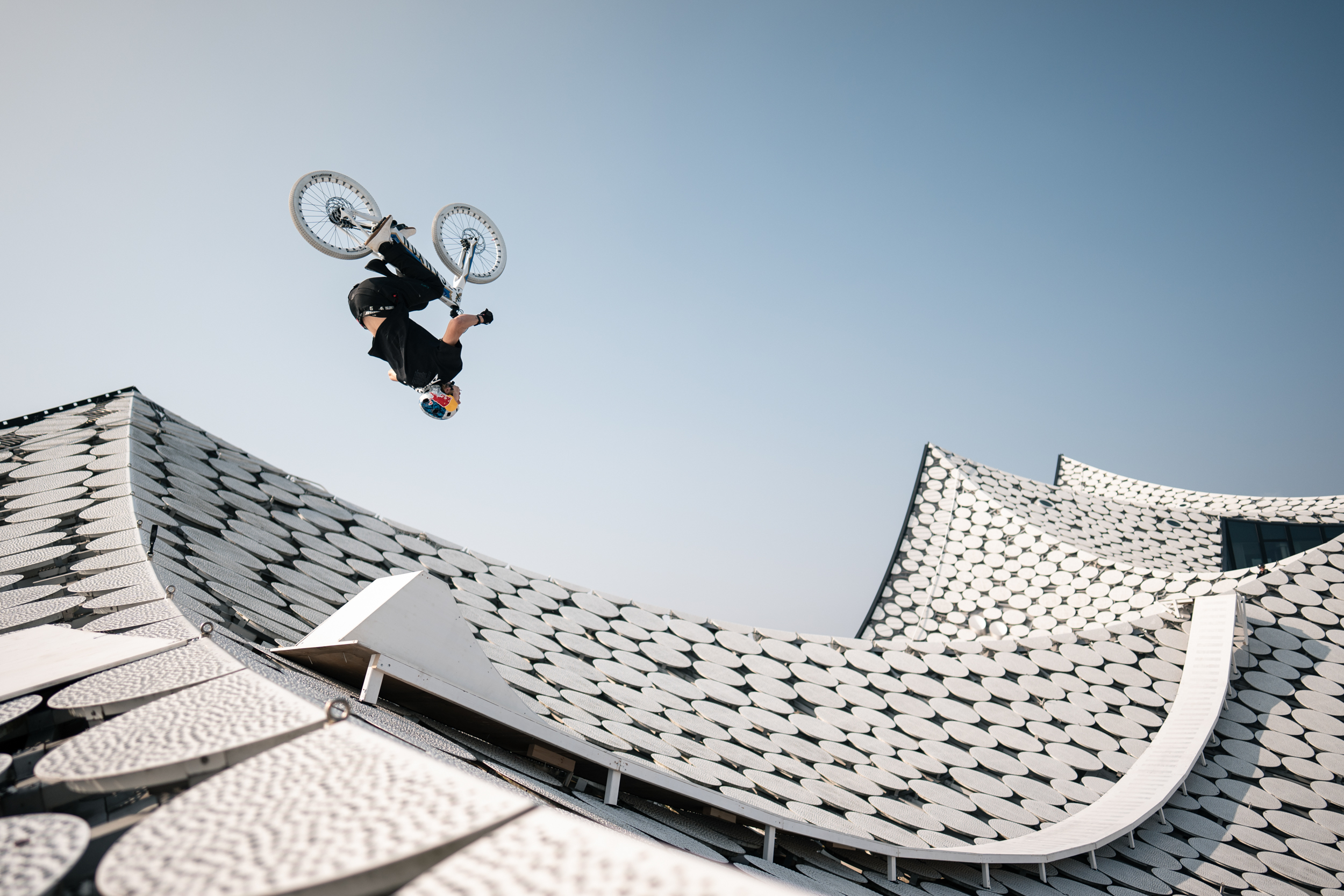 Fabio Wibmer Backflip Elbphilharmonie