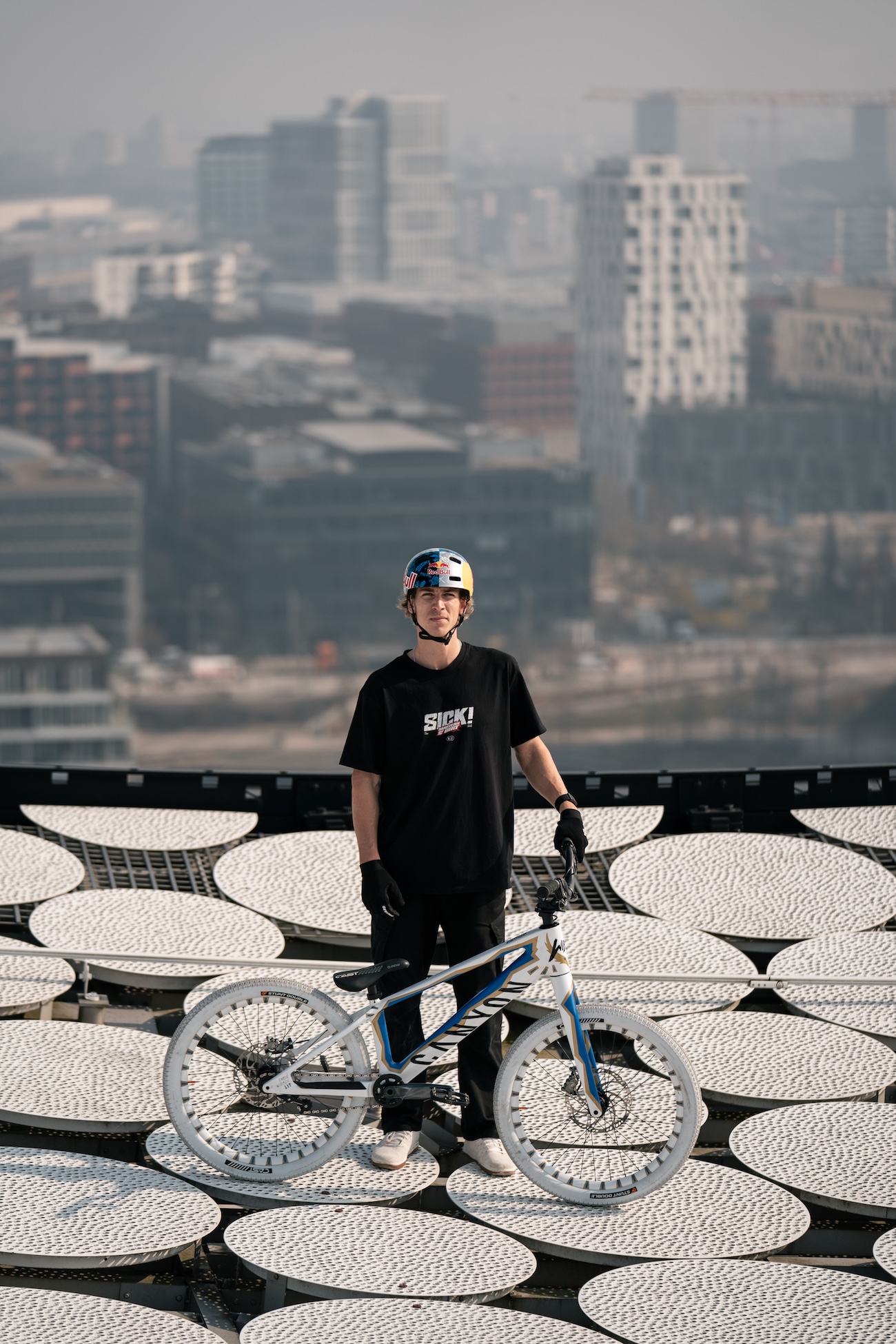 Fabio Wibmer Backflip Elbphilharmonie