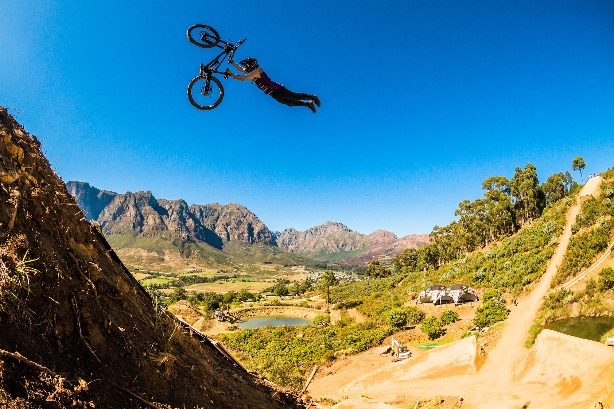 DarkFest25_Day0__Sam Reynolds_EWP_5088 Eric Palmer