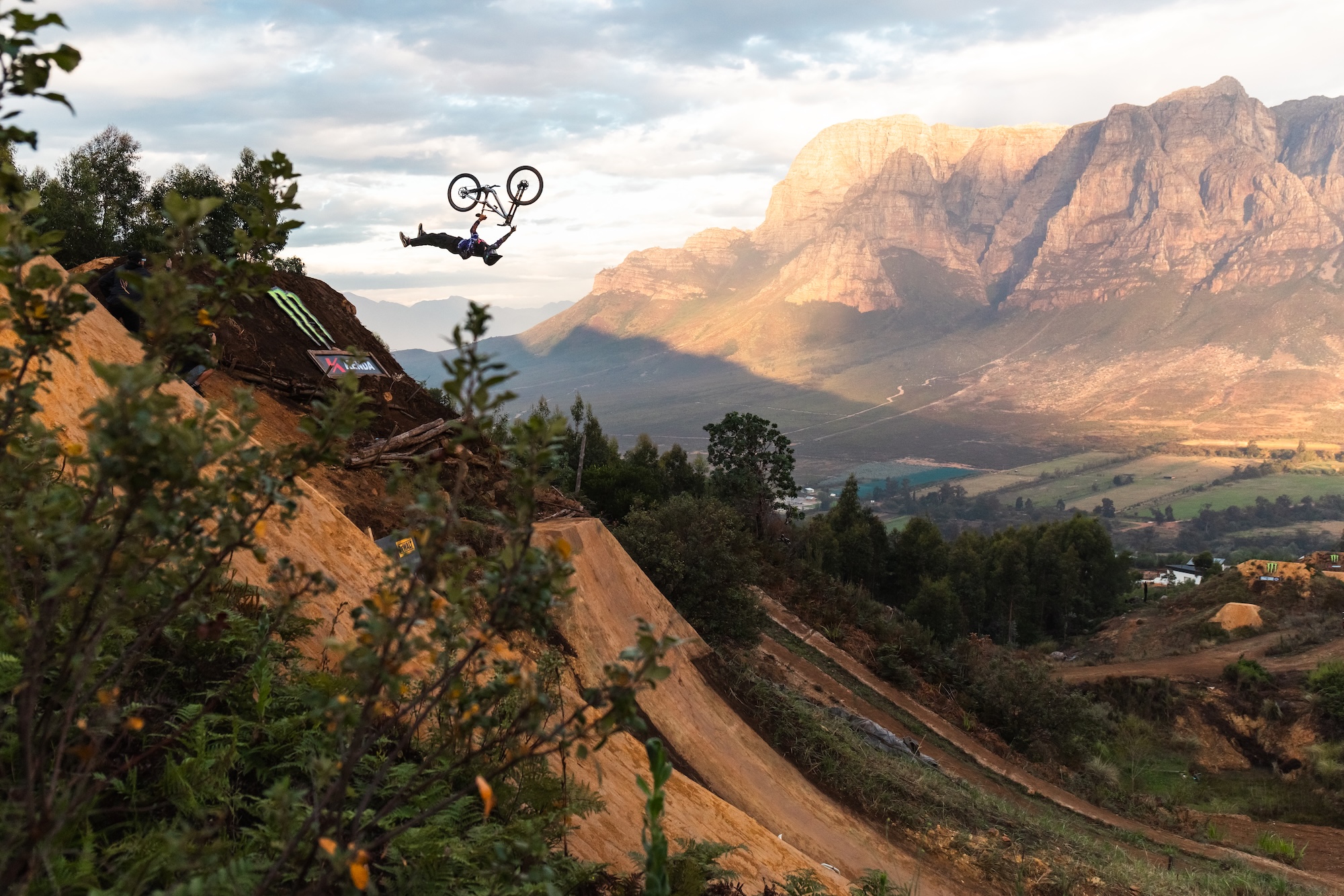 Darkfest25_Day01_Kaos_TombPhotography-2231