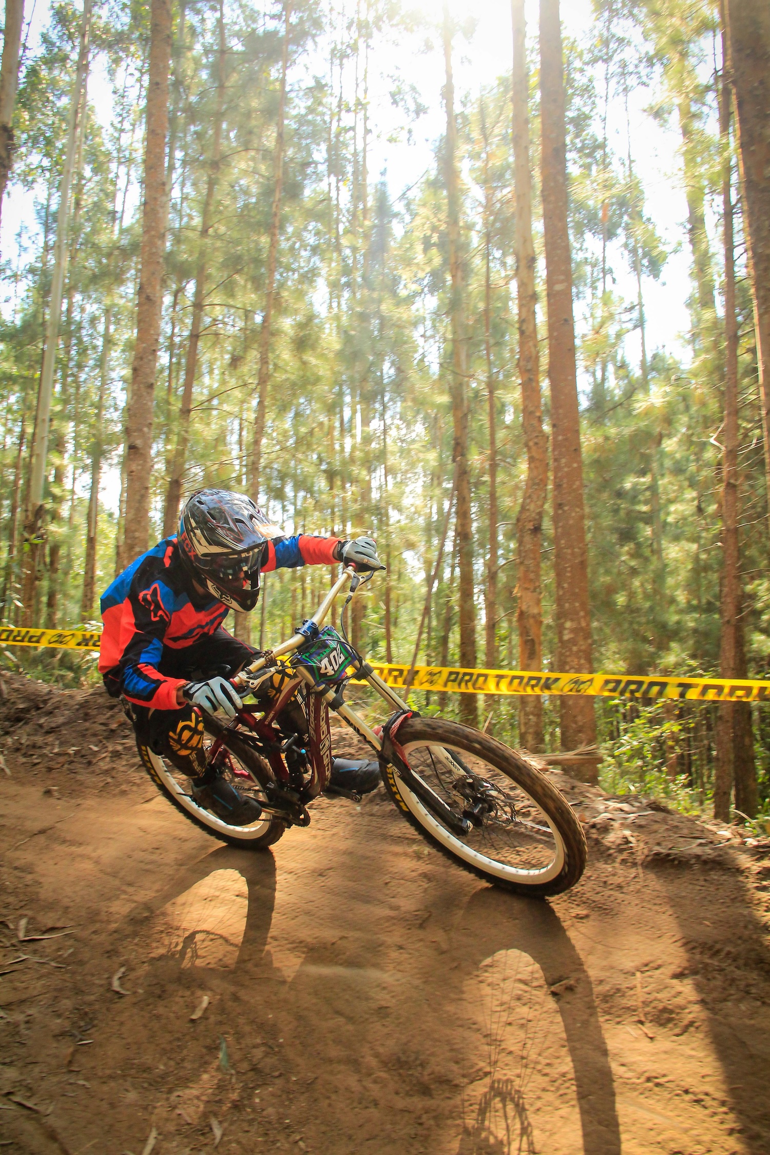 Anlieger-Kurven im Bikepark meistern