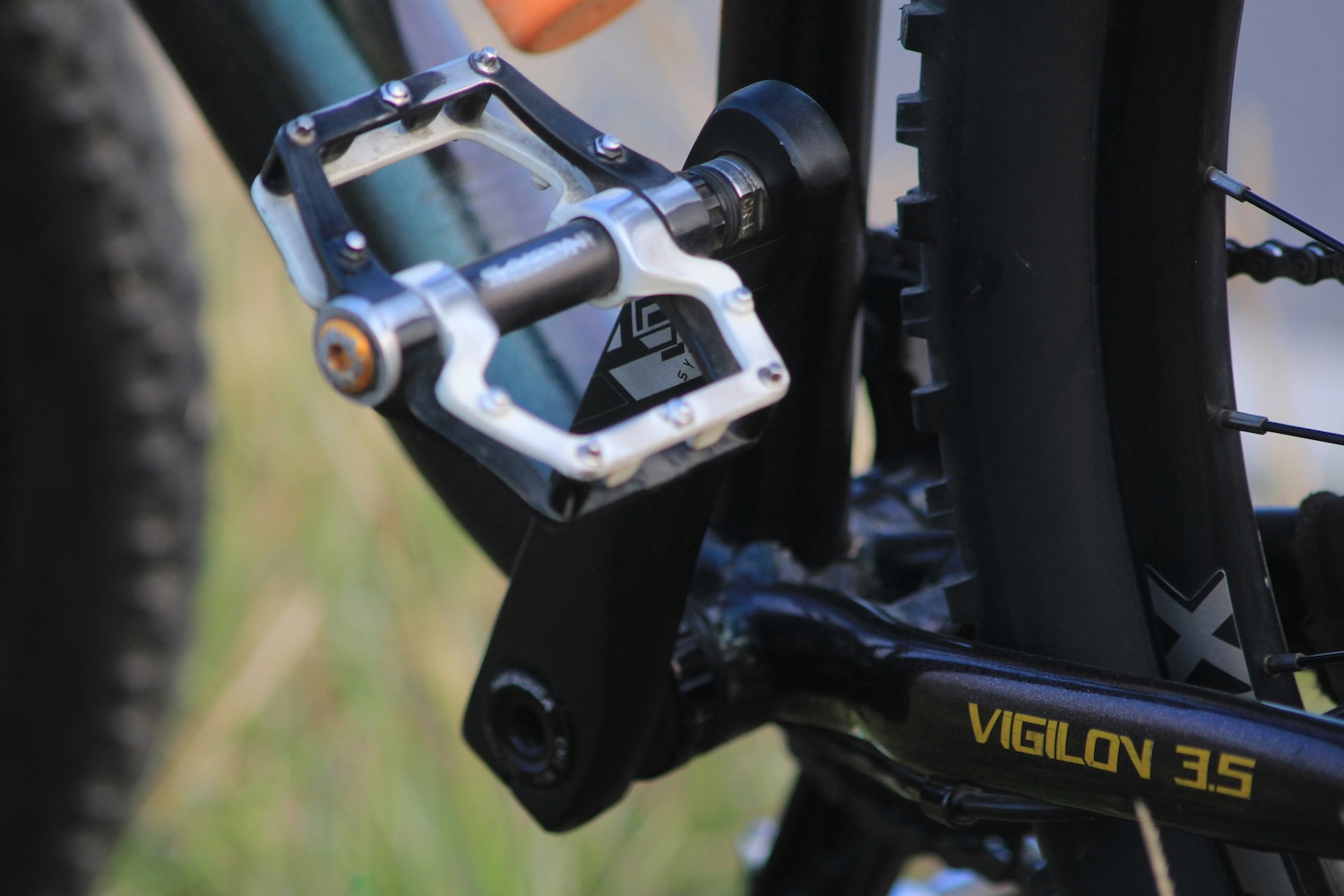 Klickpedale oder Flatpedals – was ist besser fürs Endurobike? Klickpedale oder Flatpedals – was ist besser fürs Endurobike?