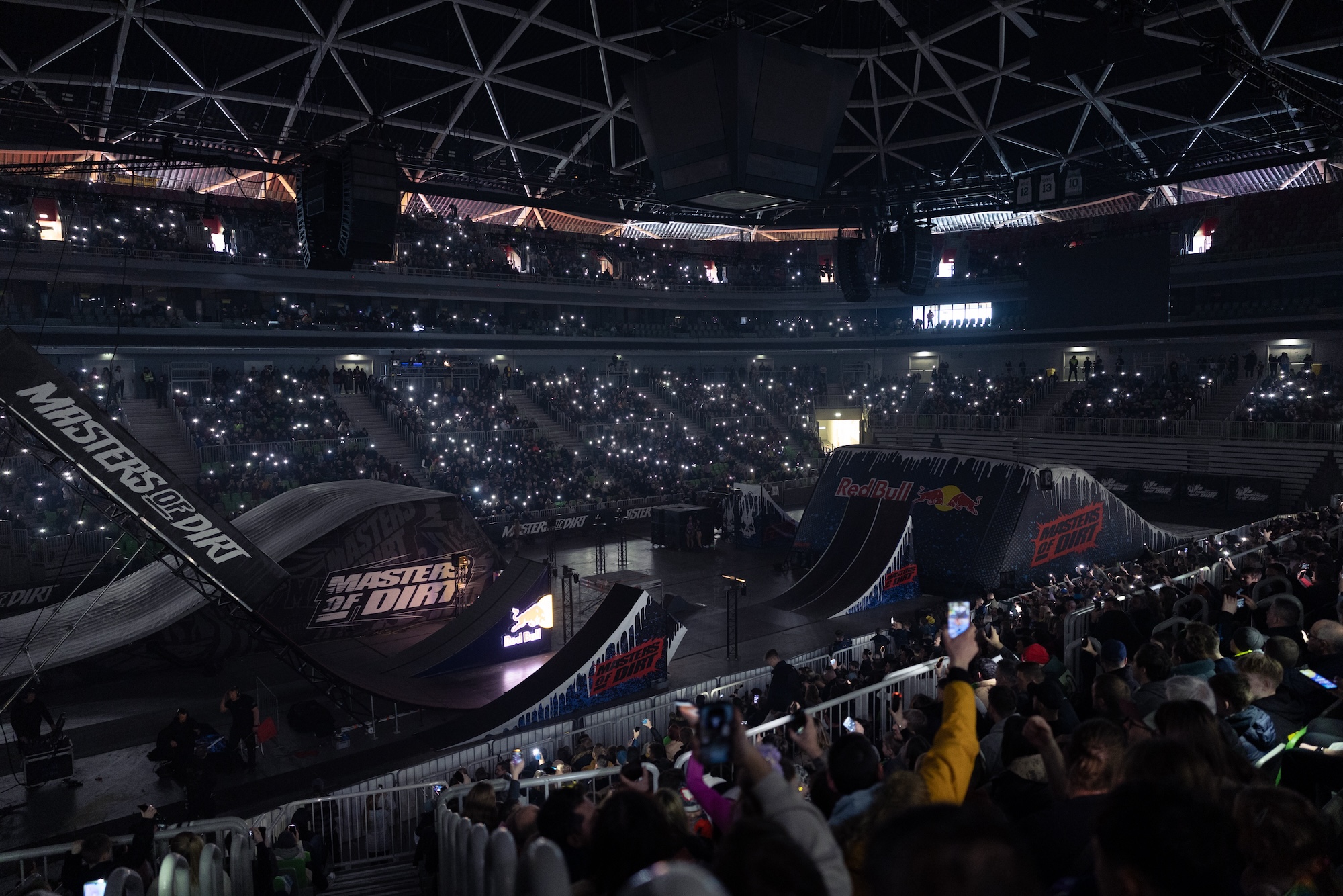 MOD25_SLOVENIA_SHOW1_crowd_MarkusFruehmann_0834_HR