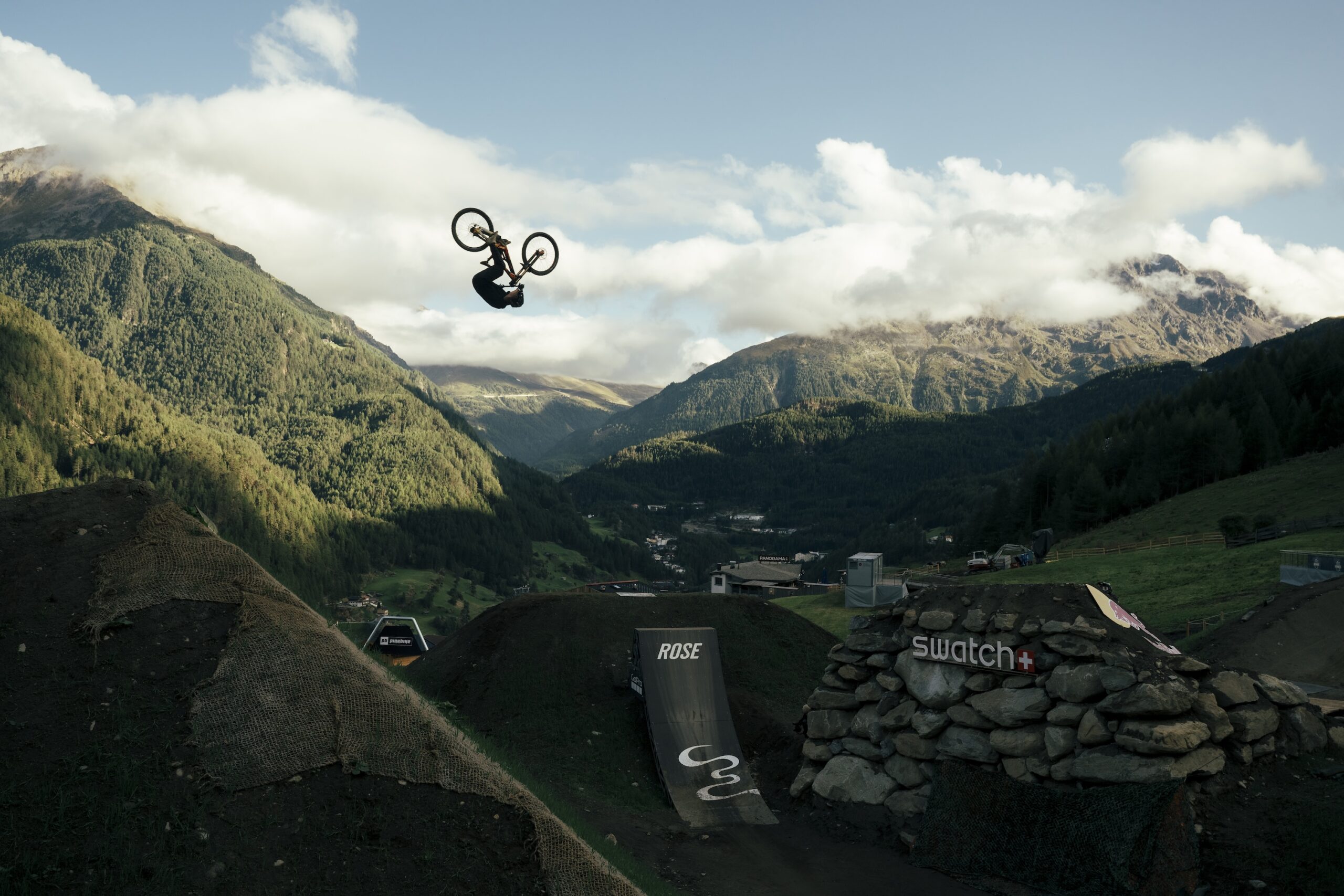 Bienvenido Aguado Alba Bike Republic Sölden Festival x SWATCH NINES