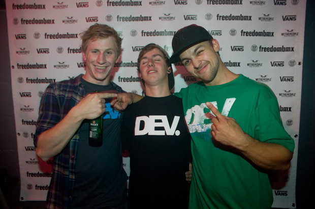 Devinitive Corporate Identity