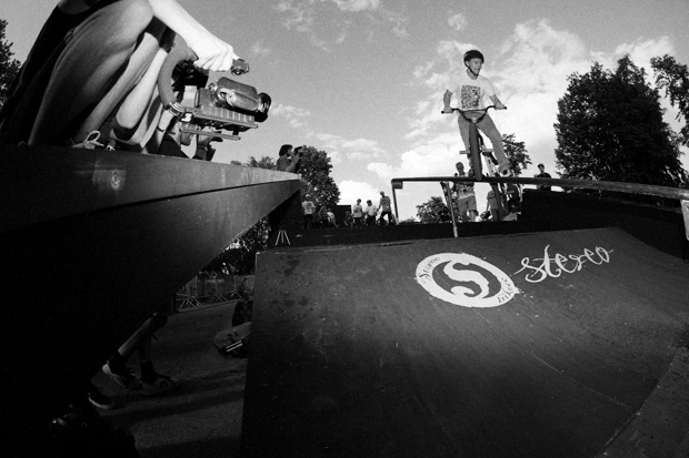 Pierre Hinze crankarmslidet dem ersten Platz entgegen