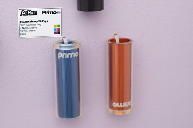 Perfekt für jeden Skateplaza und jedes Poolcoping: Primo-Pegs mit Kunststoffhülle von AllRide