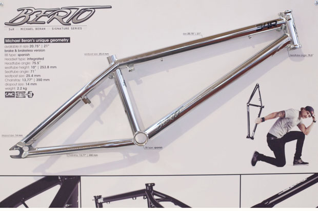 Michael Berans Signature-Frame bei 34R (über G&S)