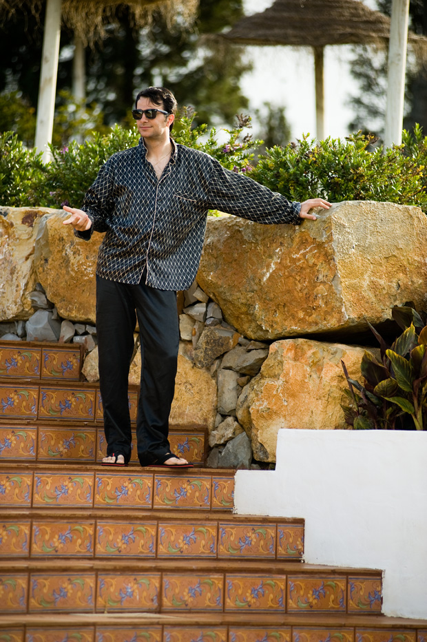 Miki Krsteski ist im Schlafanzug besser gekleidet als ich, wenn ich zu einem Vorstellungsgespräch gehe