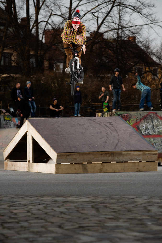 Bene von Lewen hat zwei Gesichter, weil er so großartig ist