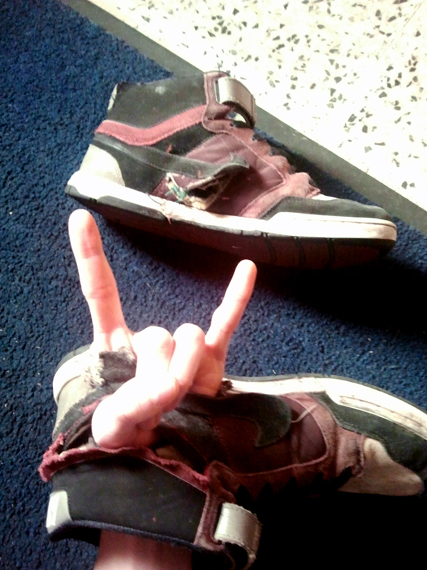 Zerstörte Schuhe Almond Footwear