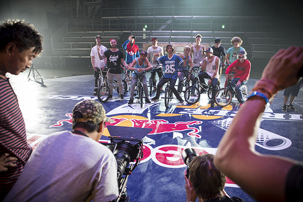 Red-Bull-Circle-Balance-Riders