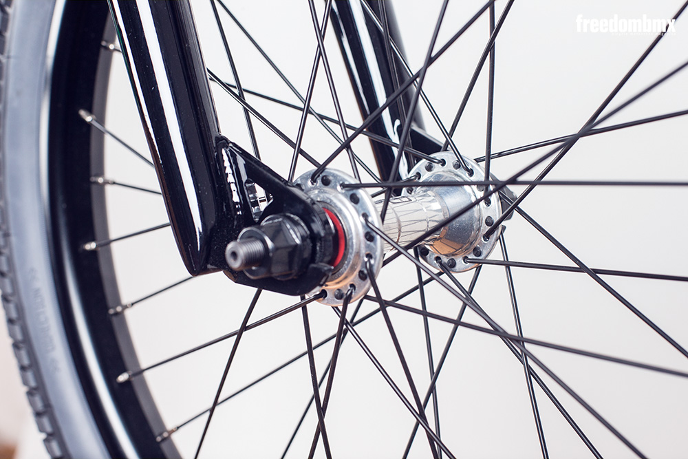 Radio-Bikes-Astron-0002