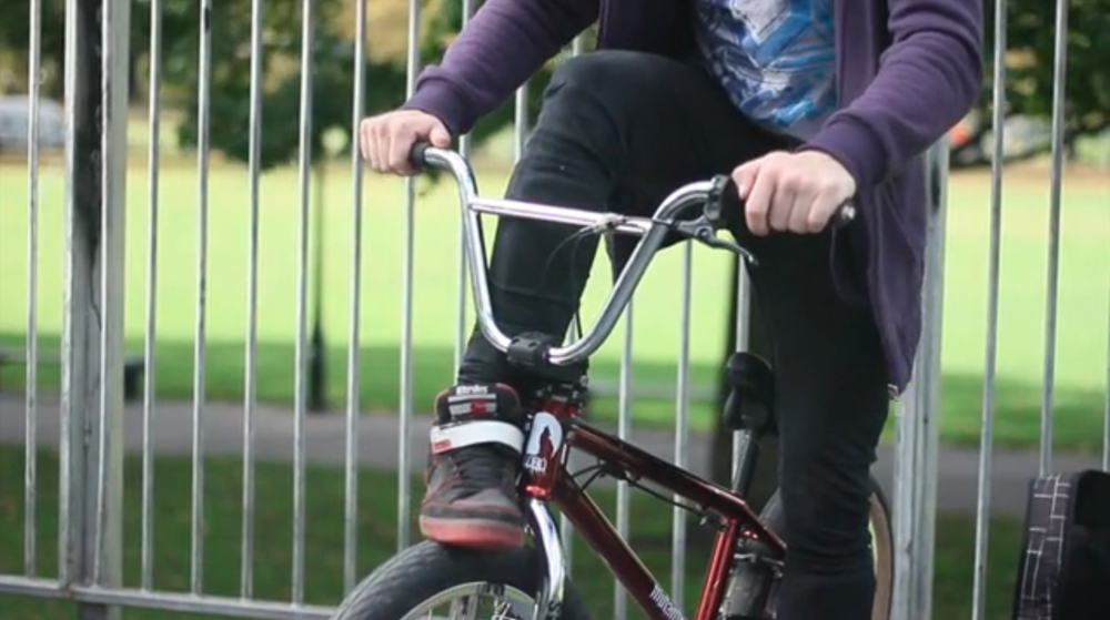 bmx-trick-tipps-vader-roll