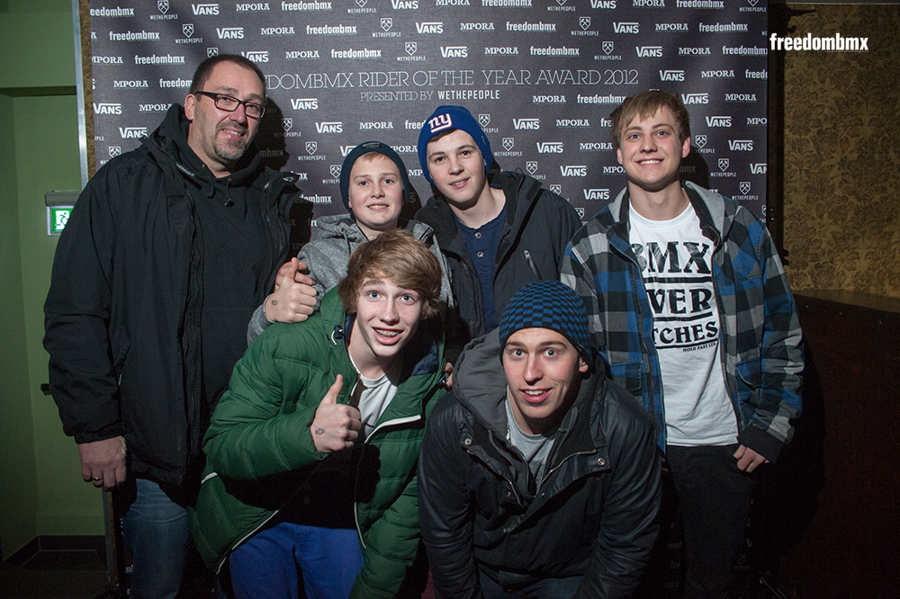 Nächstes Mal brauchen wir einen größeren Backdrop, damit wir die ganze Flensburg-Crew draufkriegen