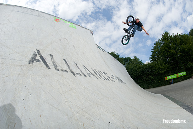 Adrian-Sweering-Alliance-BMX