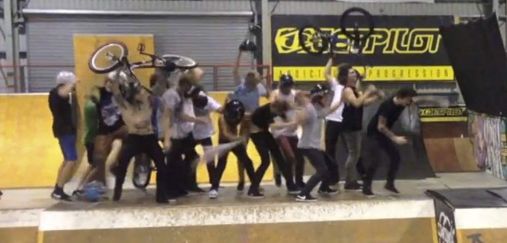 Harry-Main-Harlem-Shake