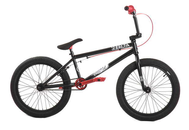 2013-salvador-matteblack-red-side