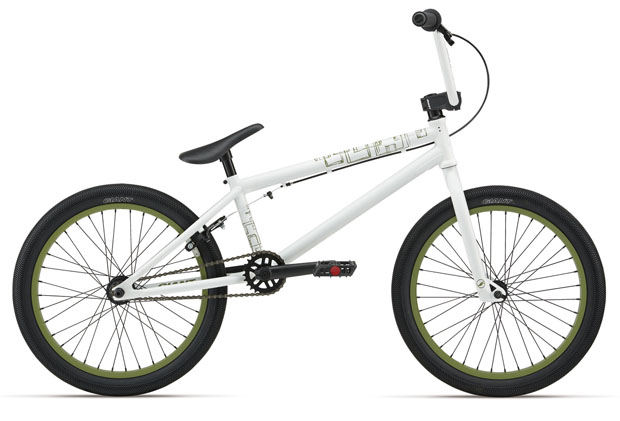 GIANT_Method_02_white