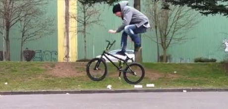 Lukas-Gallinger-Barspin-Crankflip