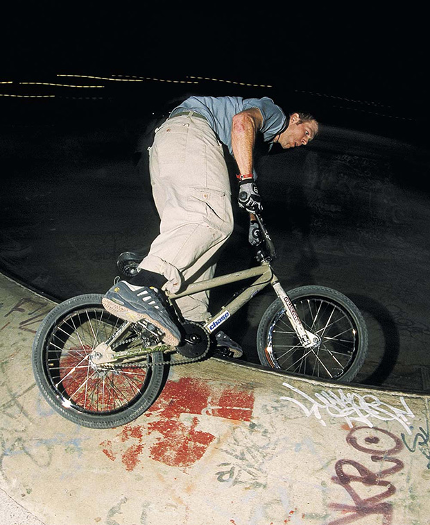 Taj-Mihelich-BMX-Grind-Montpellier