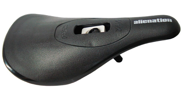 Alienation Seat Basic_Black_Profile[1]