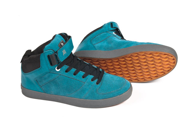 Almond_Duke_High_Blue-1-1