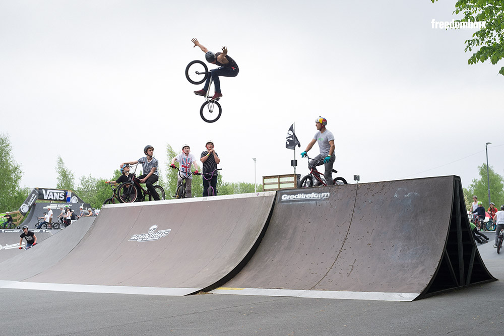 Vorher lief es aber ganz gut für Christian. Da staunt selbst Senad Grosic