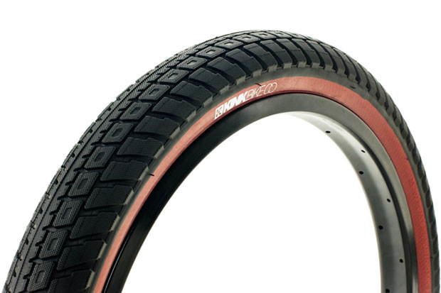 Kink-Mantel-Lyra-rot