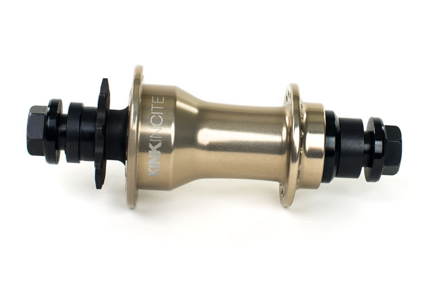 Kink-Nabe-Incite-bronze