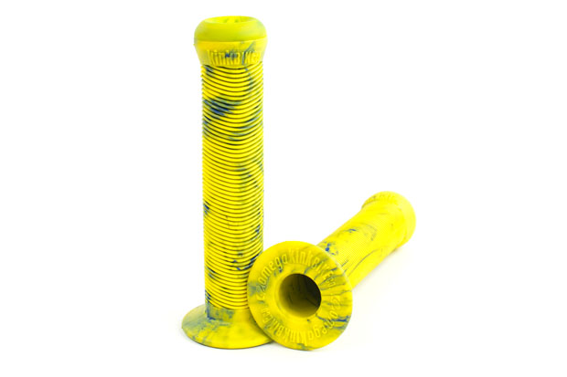 Kink-griffe-Omega-gelb-blau-splash