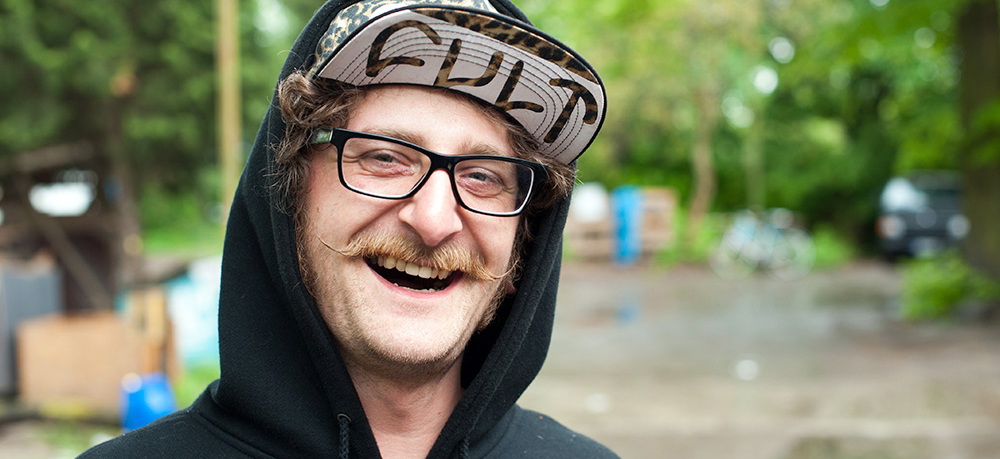 Master-of-Moustache-Braun-cruZer-Gewinner