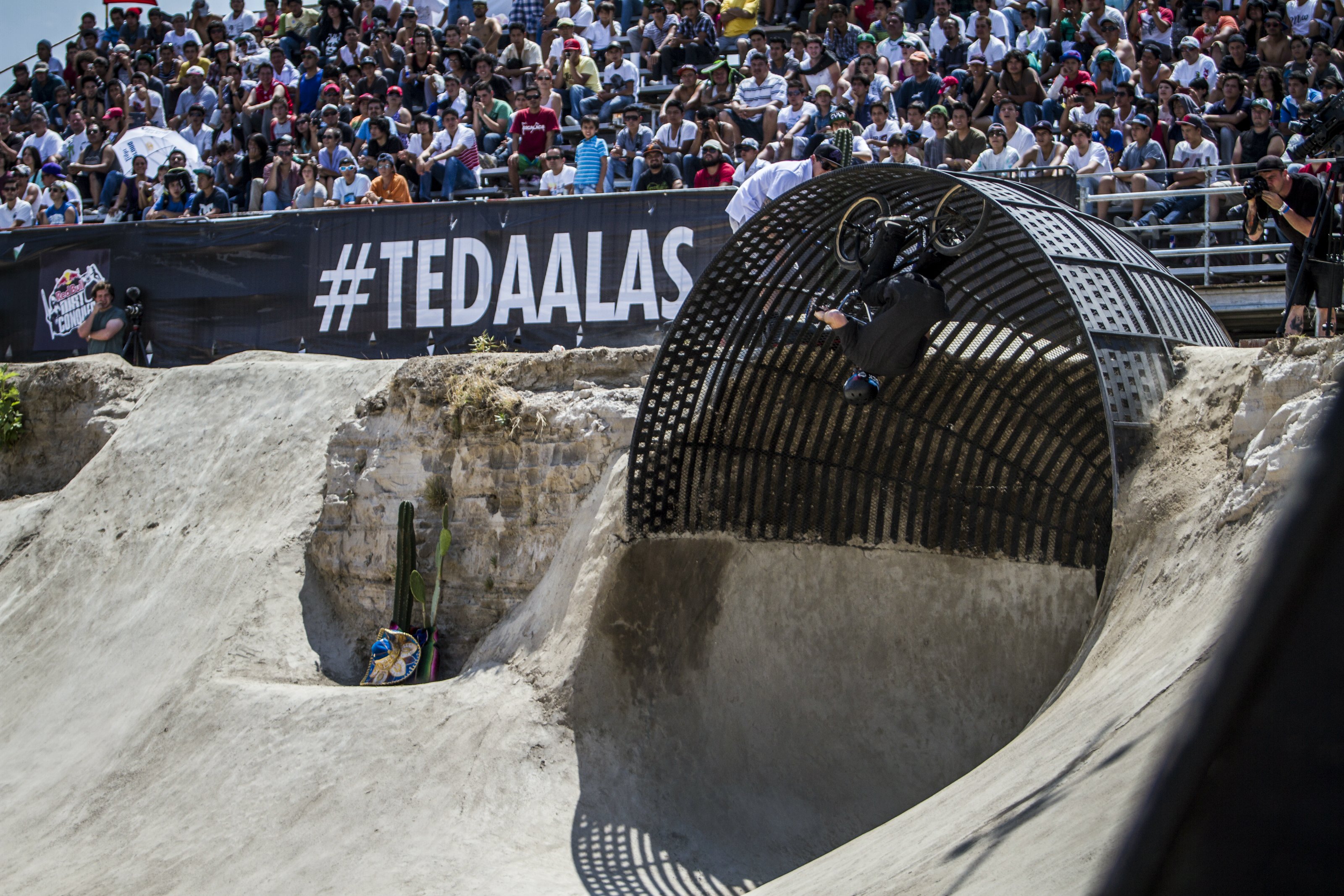 Red-Bull-Dirt-Conquers