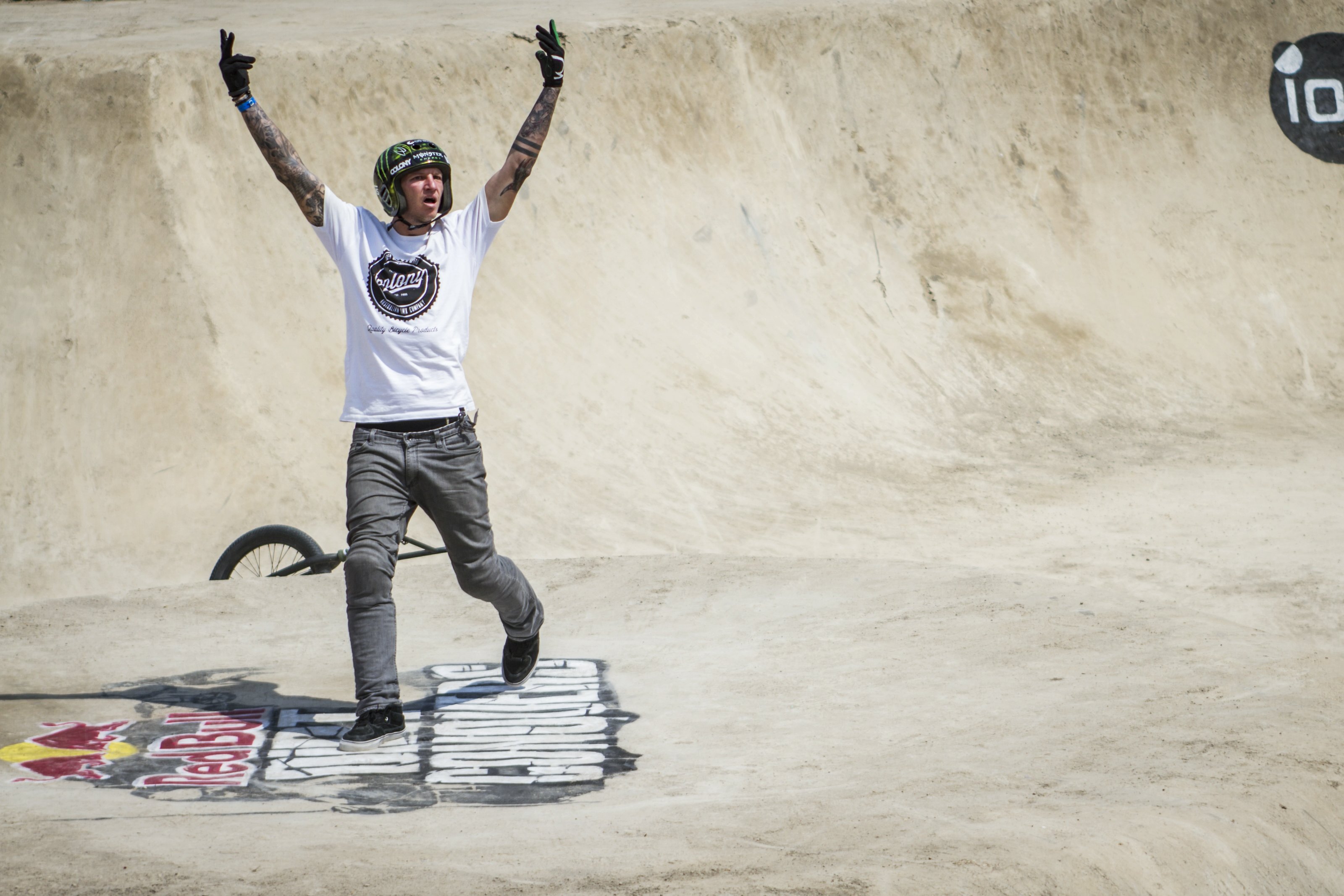 Ryan-Guettler-Red-Bull-Dirt-Conquers