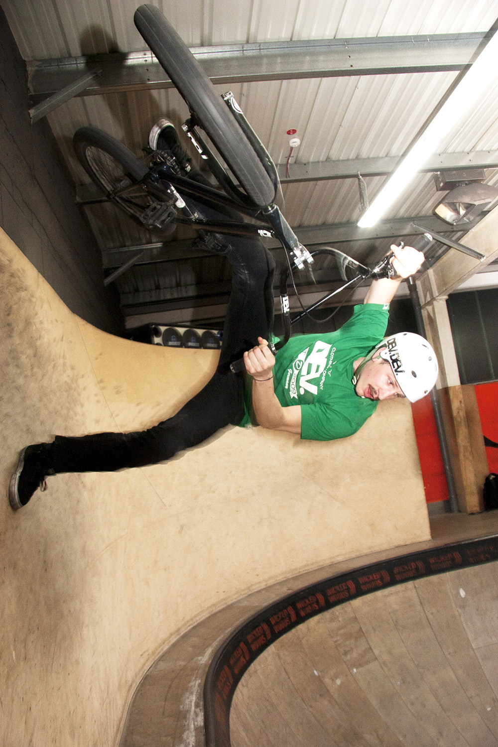 freedombmx-master-of-moustache-torben-kolwes2
