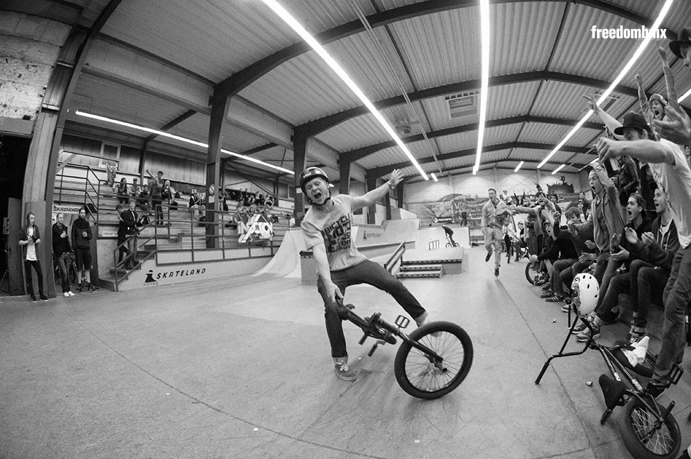 Felix Stinshoff auf dem We don't care BMX-Contest in der iPunkt-Halle in Hamburg