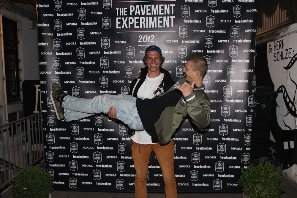 Pavement-Experiment-Premiere-Christian-Heger