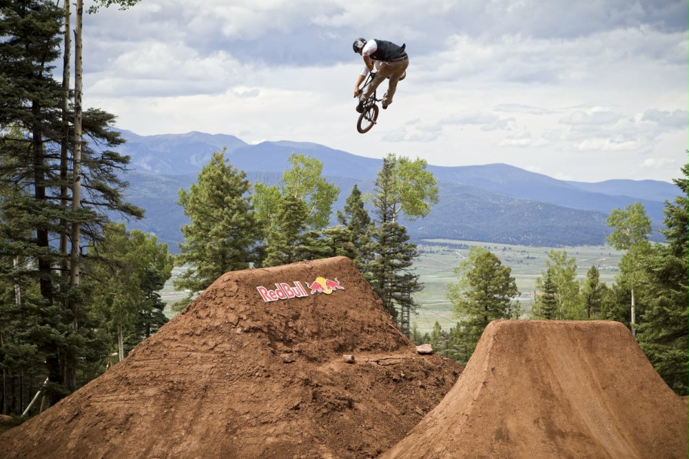 Red-Bull-Dreamline-2013-Ronnie-Napolitan-Lookdown