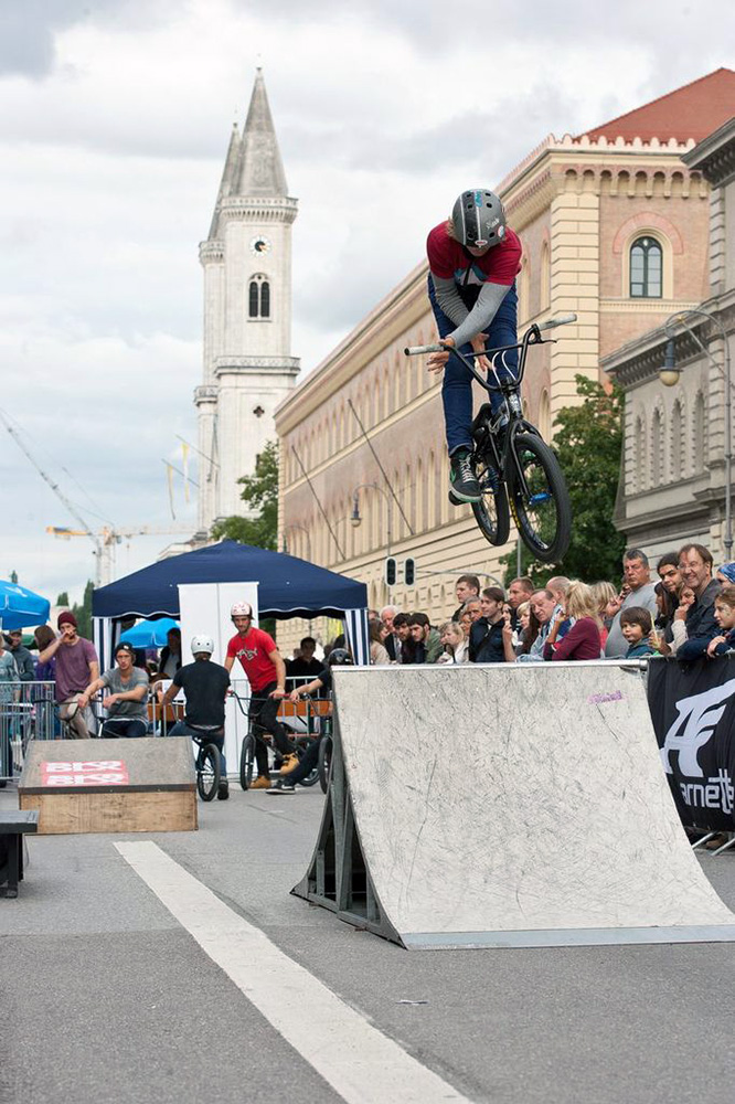 Ex-Hop-BMX-Contest-München-Truck