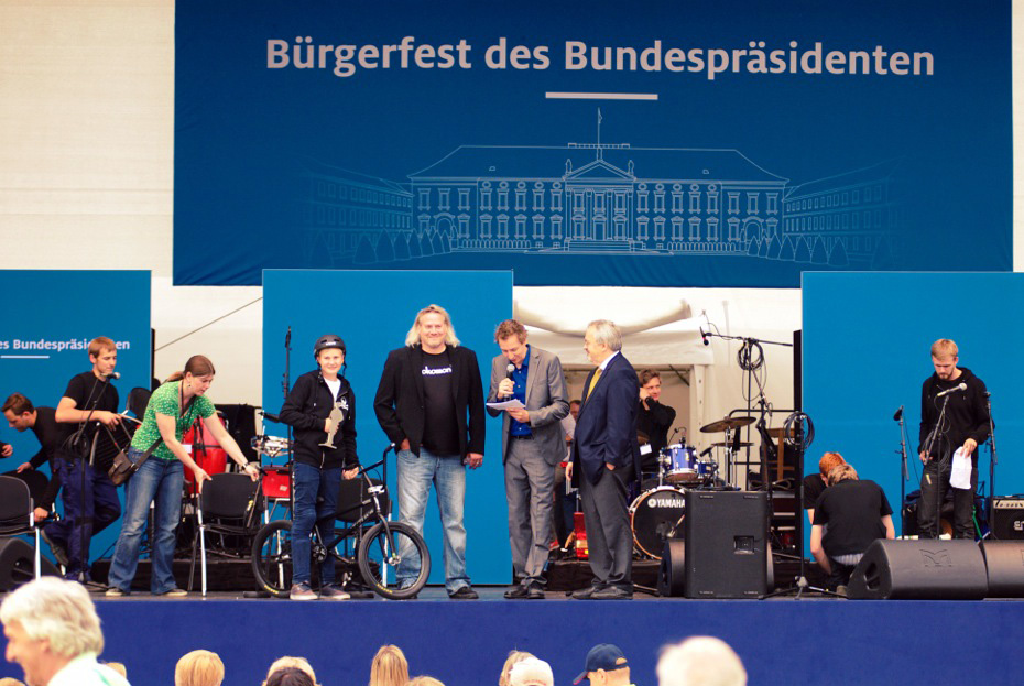 Sportpiraten-Bürgerfest-2013-Schloss-Bellevue-Berlin-Ehrung