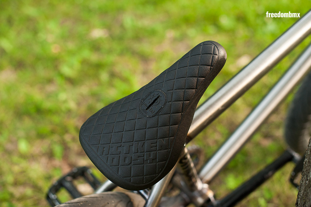 Tom-Dugan-Bikecheck-09