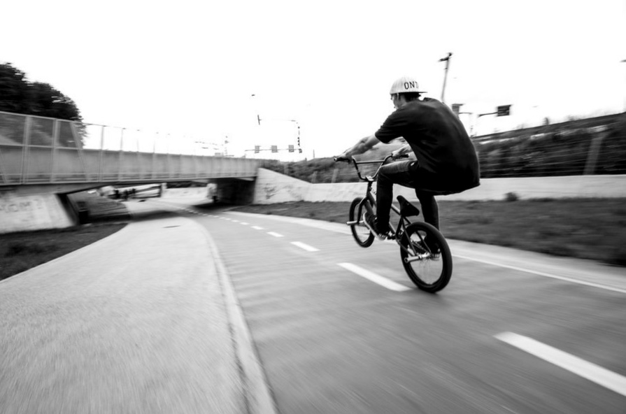 bmx-foto-red-bull-illume-2013-uros-rojc