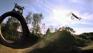 mike-hucker-clark-dirt-loop-video