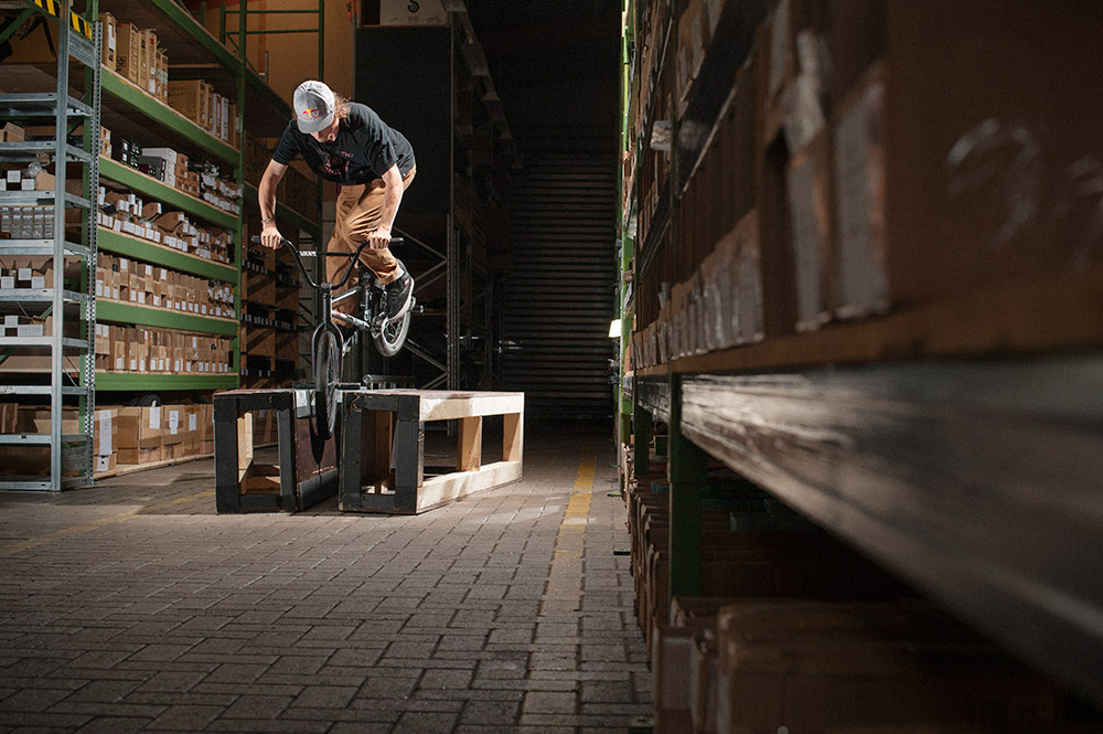 Bruno-Hoffmann-bmx-parano-garage