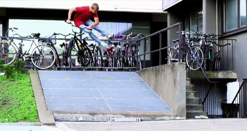 Moritz Nußbaumer The Pavement Experiment BMX Video