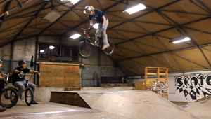 philipp karpe skatehalle dresden bmx video