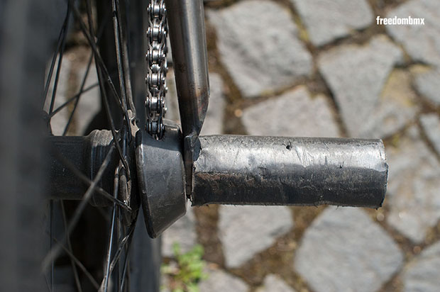 Auch wenn es auf den ersten Blick nicht danach aussieht, Oliver hat mit dem Plastikhubguard von Primo keine Probleme